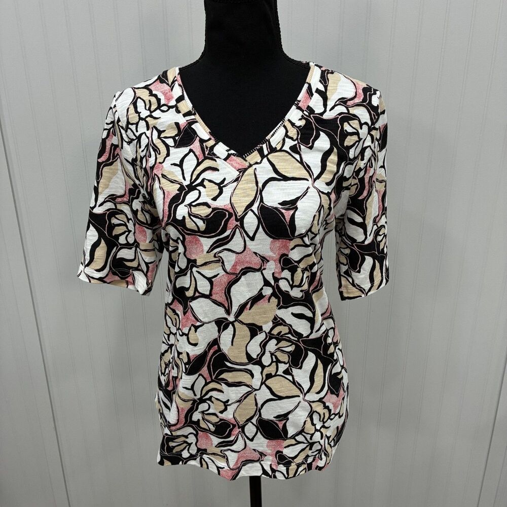 NWT Chico's Size 1/US Medium Floral Short Sleeve Basic Knit Cotton Blend Shirt